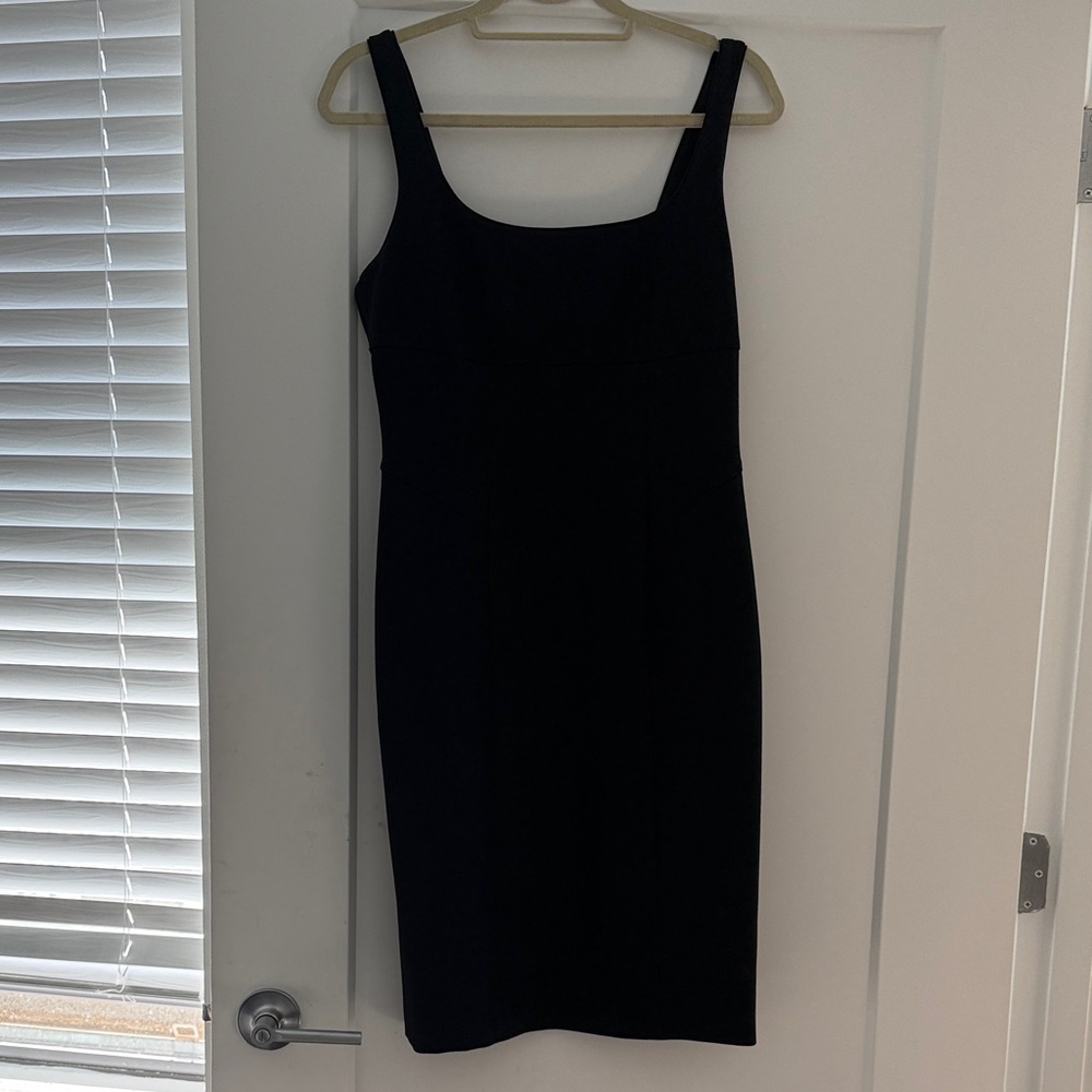Diane Von Furstenberg Elegant Black Midi Dress